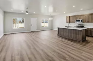 1038 Liberty Cottages Ct, Ogden, UT 84404 - Photo 3