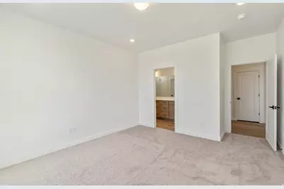 4877 N Emerald Ave #330, Eagle Mountain, UT 84005 - Photo 5