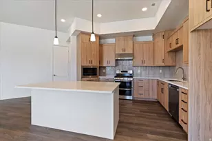 3527 S Pearce Farm Ln, West Valley, UT 84128 - Photo 11