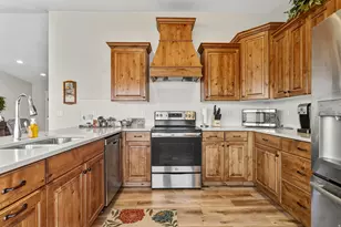 2591 S Desert Dr, Apple Valley, UT 84737 - Photo 9