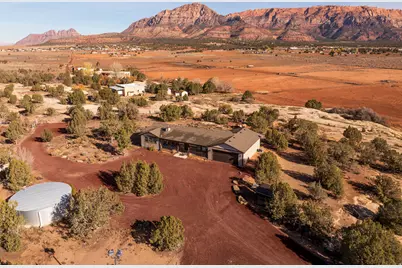 2591 S Desert Dr, Apple Valley, UT 84737 - Photo 37