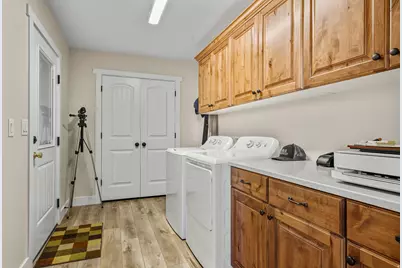 2591 S Desert Dr, Apple Valley, UT 84737 - Photo 13