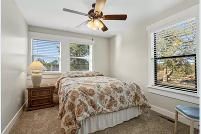 2591 S Desert Dr, Apple Valley, UT 84737 - Photo 17