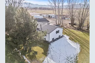 1730 N 2400 W, Malad City, ID 83252 - Photo 27