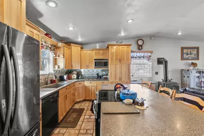 1730 N 2400 W, Malad City, ID 83252 - Photo 11