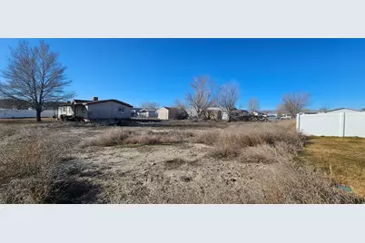 230 Maple St #27, Wellington, UT 84542 - Photo 1