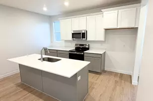 873 S Mathilda Dr, Saratoga Springs, UT 84045 - Photo 3