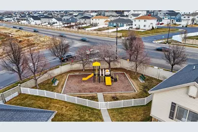 708 N Black Horse Loop Loop E #708, Spanish Fork, UT 84660 - Photo 11