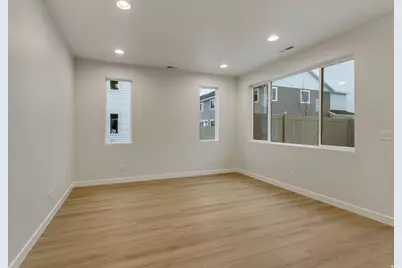 2606 N 2125 W #149, Clinton, UT 84015 - Photo 5