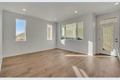 6888 S Survey Peak Ln #301, West Jordan, UT 84081 - Photo 7