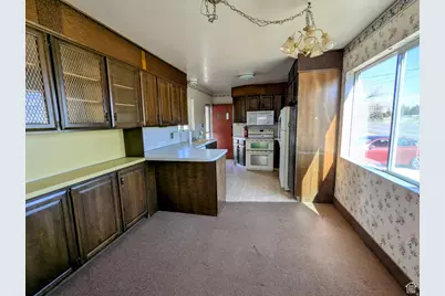 461 E 600 N, Price, UT 84501 - Photo 9