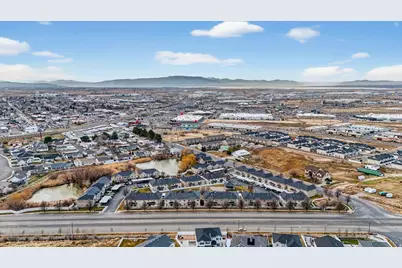 686 N Black Horse Loop E, Spanish Fork, UT 84660 - Photo 5