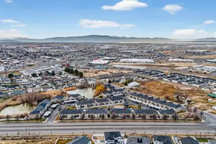 686 N Black Horse Loop E, Spanish Fork, UT 84660 - Photo 5