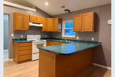 140 E 300 S, Salina, UT 84654 - Photo 9