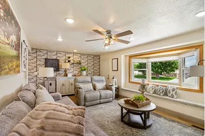 315 Emery Ave, Castle Dale, UT 84513 - Photo 3