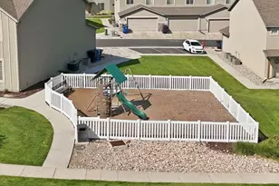 1227 N Firefly Dr, Spanish Fork, UT 84660 - Photo 31