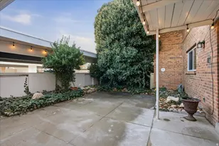 725 E 3 Fountains Cir, Murray, UT 84107 - Photo 35