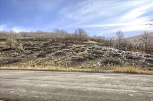 4031 Mountain Oaks Dr, Bountiful, UT 84010 - Photo 5