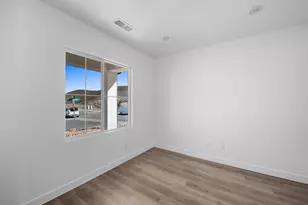 1819 W 350 N, Hurricane, UT 84737 - Photo 5