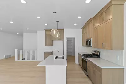 192 E 610 N #417, Providence, UT 84332 - Photo 5