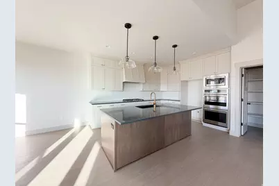 533 W South Temple St #309, Tooele, UT 84074 - Photo 3