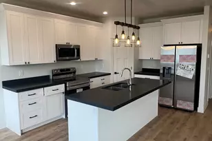 128 S 300 W, Payson, UT 84651 - Photo 3