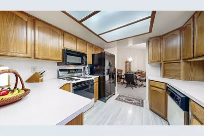 5547 S 2150 W, Roy, UT 84067 - Photo 13