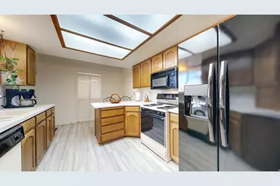 5547 S 2150 W, Roy, UT 84067 - Photo 11