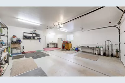 5547 S 2150 W, Roy, UT 84067 - Photo 25