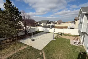 2129 N Berra Blvd W, Tooele, UT 84074 - Photo 37