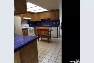 304 W Willow Way, Pleasant View, UT 84414 - Photo 3