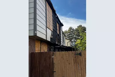 6030 S 2075 E, Holladay, UT 84121 - Photo 7