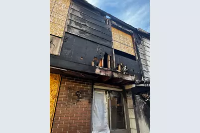 6030 S 2075 E, Holladay, UT 84121 - Photo 3