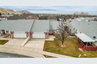 614 S Oak Ct E #13, Tooele, UT 84074 - Photo 1