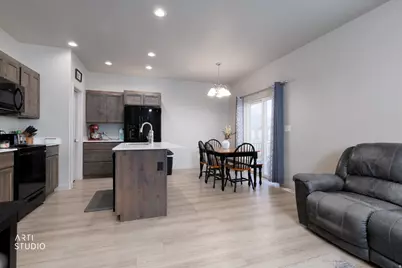 759 N Old Fort Dr, Spanish Fork, UT 84660 - Photo 3