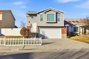 1222 W Brandonwood Dr S, Murray, UT 84123 - Photo 1