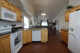 2958 E Somerset Dr, Spanish Fork, UT 84660 - Photo 9