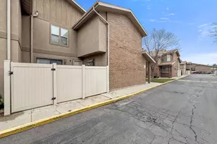 8732 S Oakwood Park Creek, Sandy, UT 84094 - Photo 27