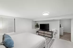 8732 S Oakwood Park Creek, Sandy, UT 84094 - Photo 21