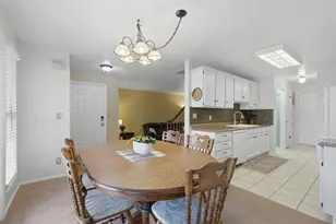 271 Brookfield Ln, Centerville, UT 84014 - Photo 7