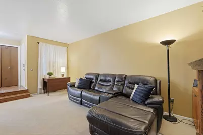 271 Brookfield Ln, Centerville, UT 84014 - Photo 5