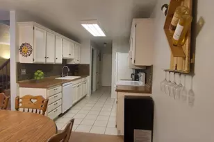 271 Brookfield Ln, Centerville, UT 84014 - Photo 3