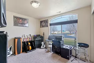 955 Walton Dr, North Salt Lake, UT 84054 - Photo 29