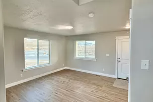 2339 E Sego Lily Dr, Eagle Mountain, UT 84005 - Photo 9