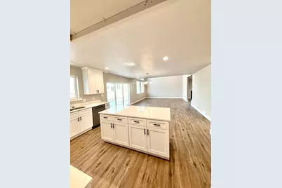 2339 E Sego Lily Dr #492, Eagle Mountain, UT 84005 - Photo 5