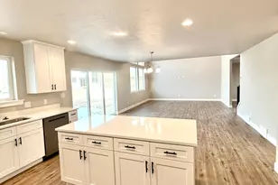 2339 E Sego Lily Dr, Eagle Mountain, UT 84005 - Photo 5