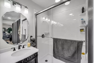 545 S Valley View Dr #68, Saint George, UT 84770 - Photo 11
