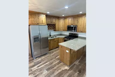 387 E Villa Ct, Midvale, UT 84047 - Photo 9