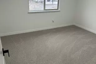 387 E Villa Ct, Midvale, UT 84047 - Photo 17