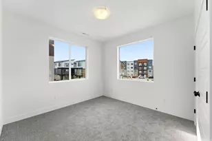 132 Chambord Ct E, Sandy, UT 84070 - Photo 13